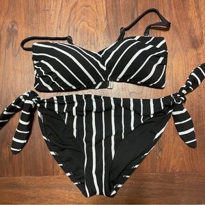 Gibson Latimer side tie bikini bottom. BOTTOM ONLY